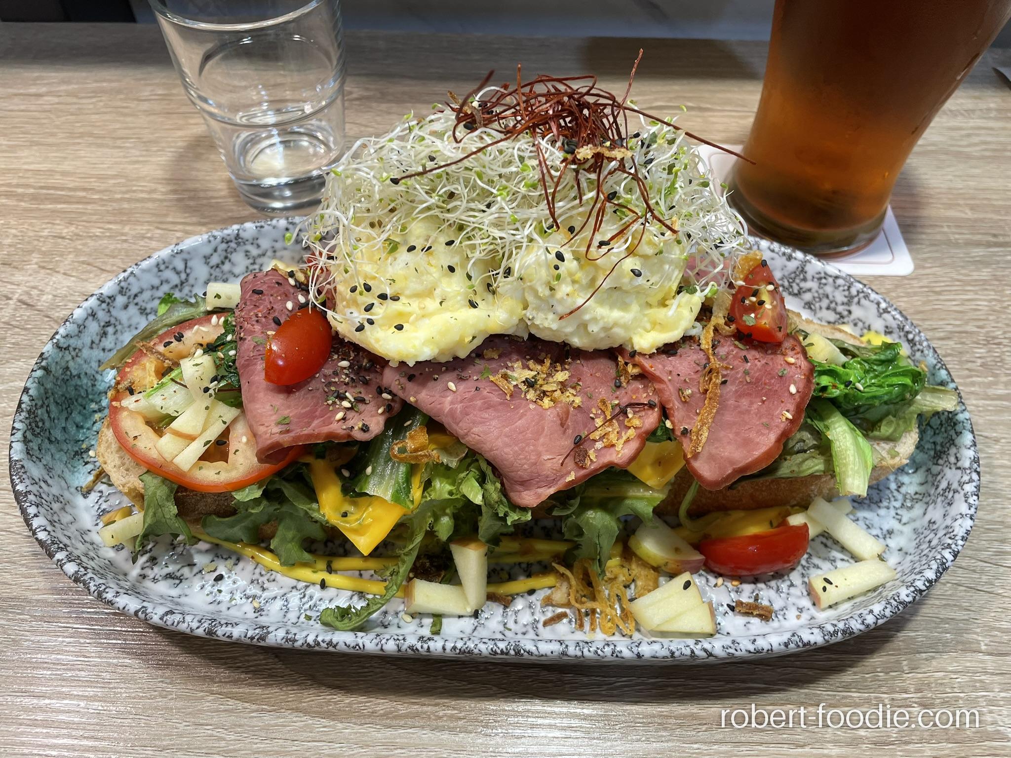 早午J&M BRUNCH 里爾貝克牛肉、蜜香紅茶
